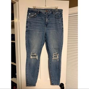 AE LU(X)E Ripped CURVY High-Waisted Jegging